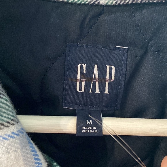 GAP-Plaid Quilted Shirt Jacket🎄 - Picture 7 of 8